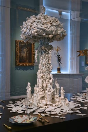 בוק דה פריס, מלחמה ושברים (2012). מיצב חרסינה במוזיאון באת' לאמנות. 