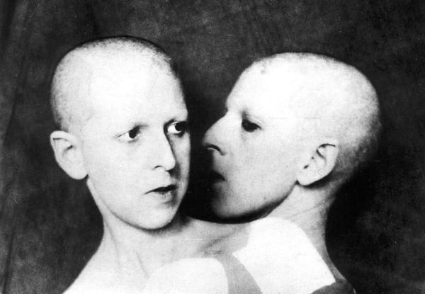 קלוד קאהון - What do you want of me?, 1928, צילום שחור-לבן, 24X19 ס"מ, אוסף פרטי