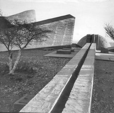 דני קרוון, אנדרטת הנגב (1962 - 1968), באר שבע. צילום: גואל דרורי
