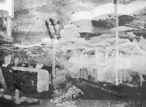 ניר עברון, "נסיון התנקשות בעו"ד לאבורי", תצלום מתוך הסדרה ״דרייפוס/מלייס״, 2014